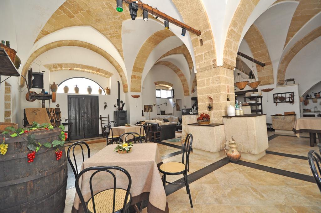 Melissano Palazzo De Donatis B&B מראה חיצוני תמונה