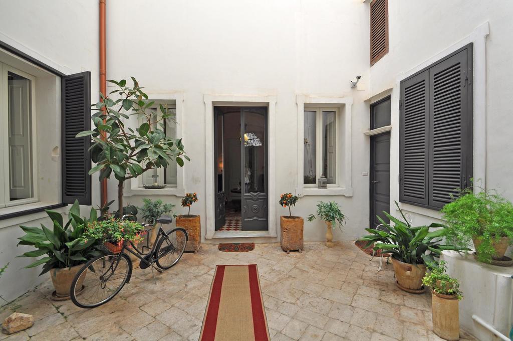 Melissano Palazzo De Donatis B&B מראה חיצוני תמונה