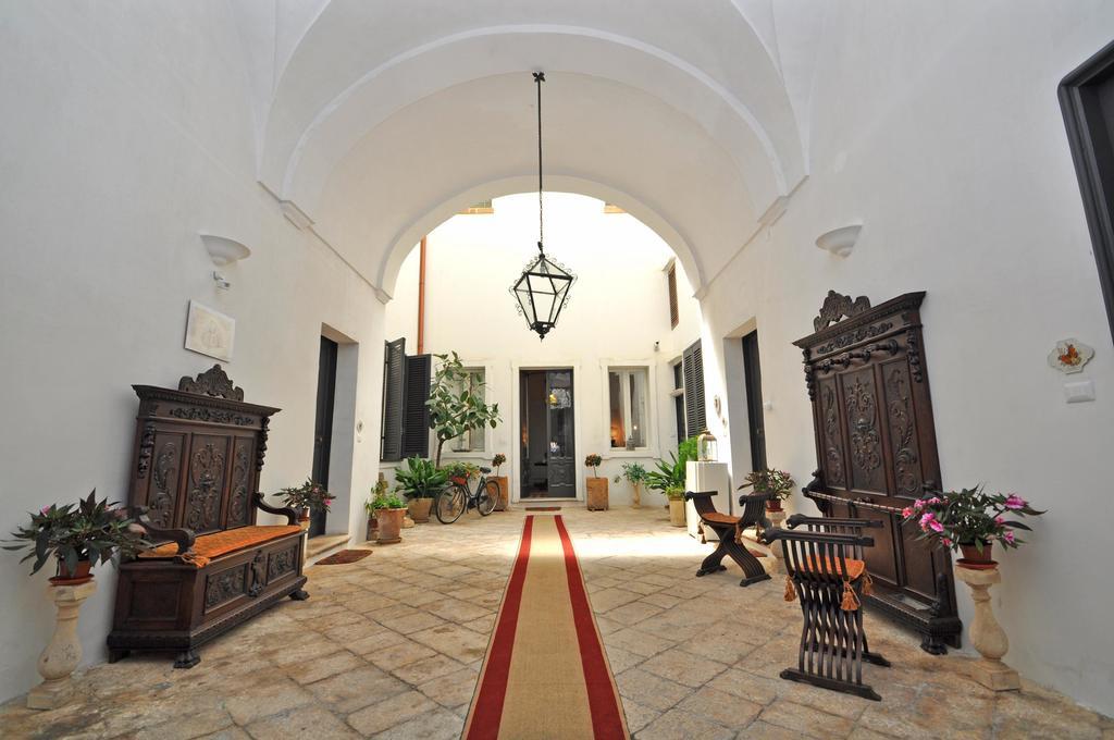 Melissano Palazzo De Donatis B&B מראה חיצוני תמונה