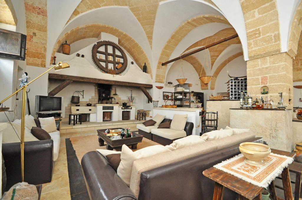 Melissano Palazzo De Donatis B&B מראה חיצוני תמונה
