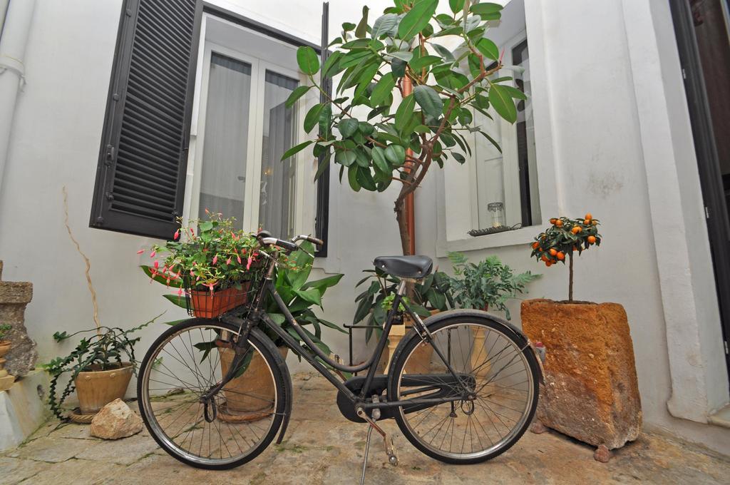 Melissano Palazzo De Donatis B&B מראה חיצוני תמונה