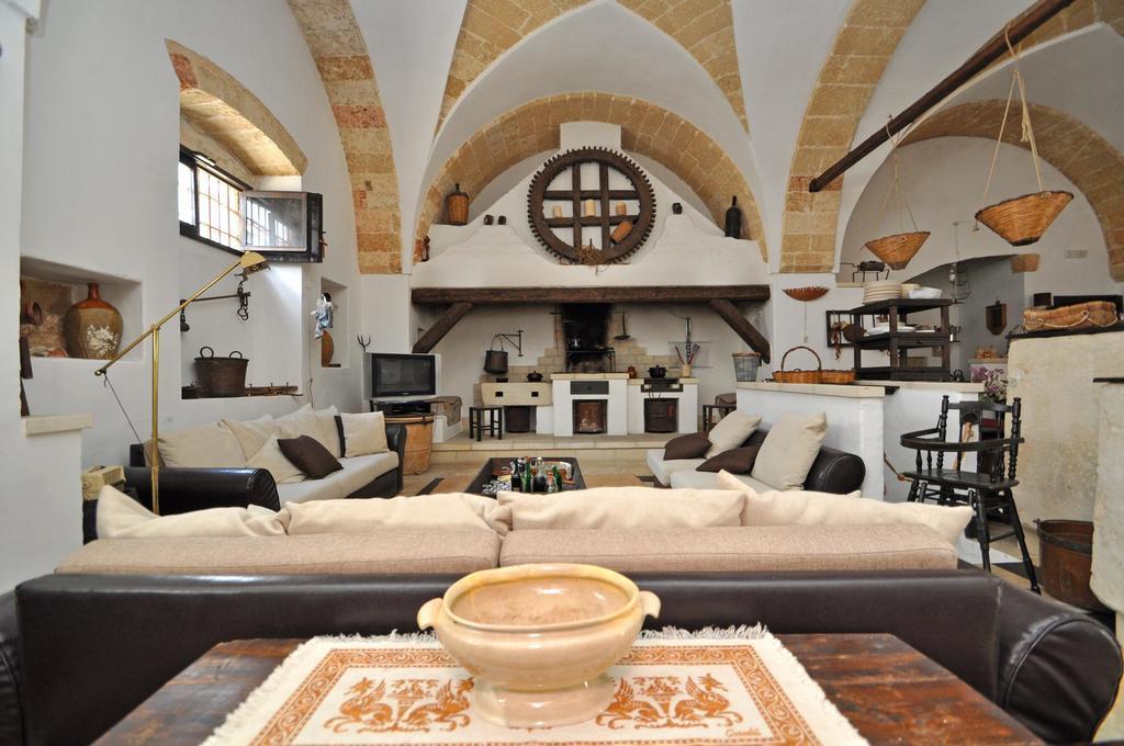 Melissano Palazzo De Donatis B&B מראה חיצוני תמונה