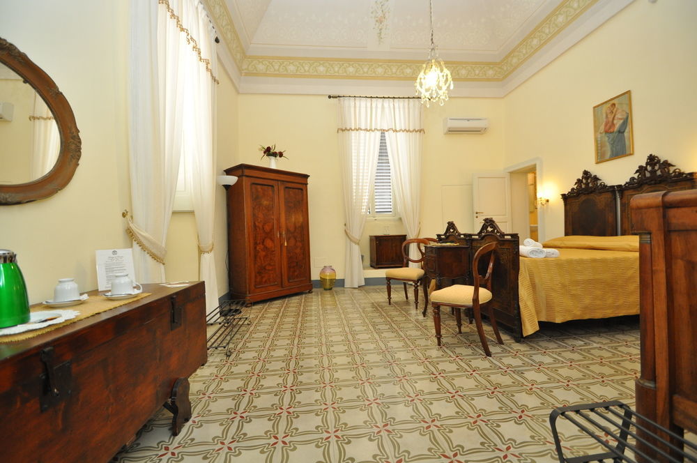 Melissano Palazzo De Donatis B&B מראה חיצוני תמונה
