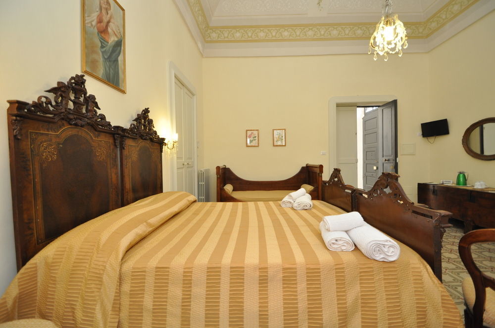 Melissano Palazzo De Donatis B&B מראה חיצוני תמונה